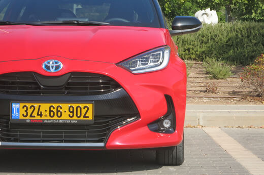 טויוטה יאריס היברידית טויוטה יאריס היברידית